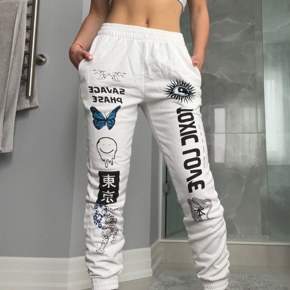 White Adika sweatpants - Picture 2 of 4